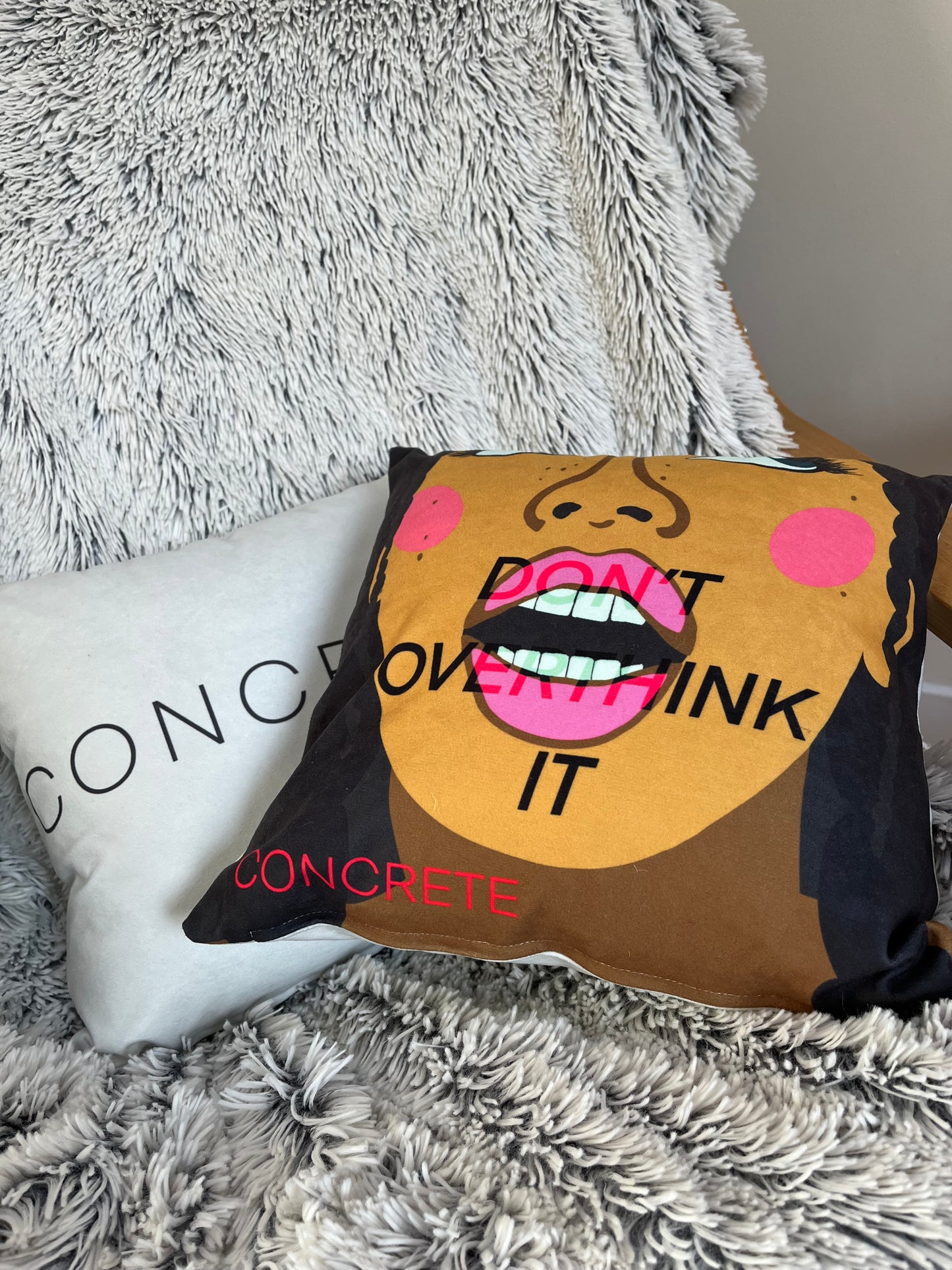 DON’T OVERTHINK IT - Cushion