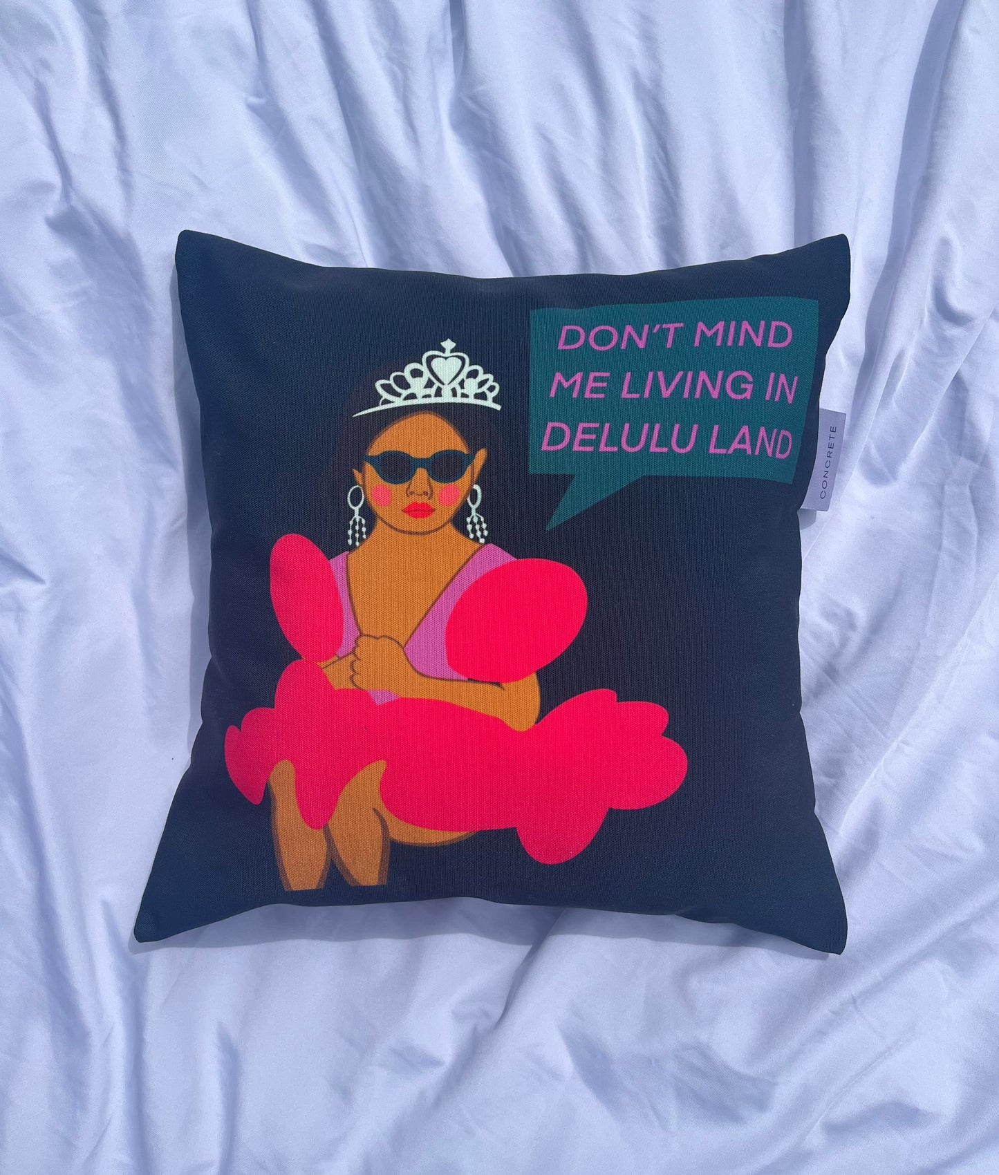 DELULU LAND - Cushion