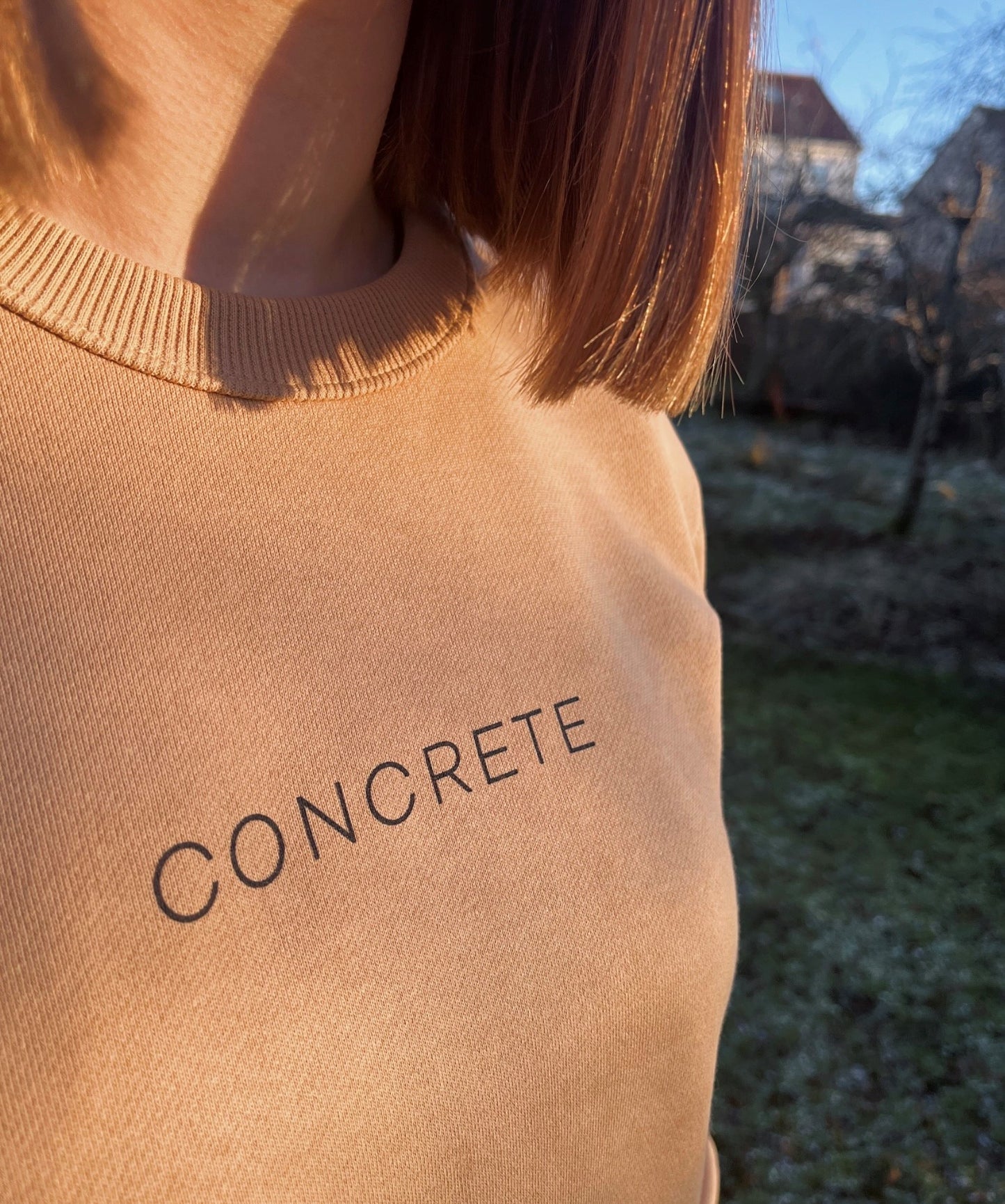 GOOD VIBES ONLY - SWEAT *tan*