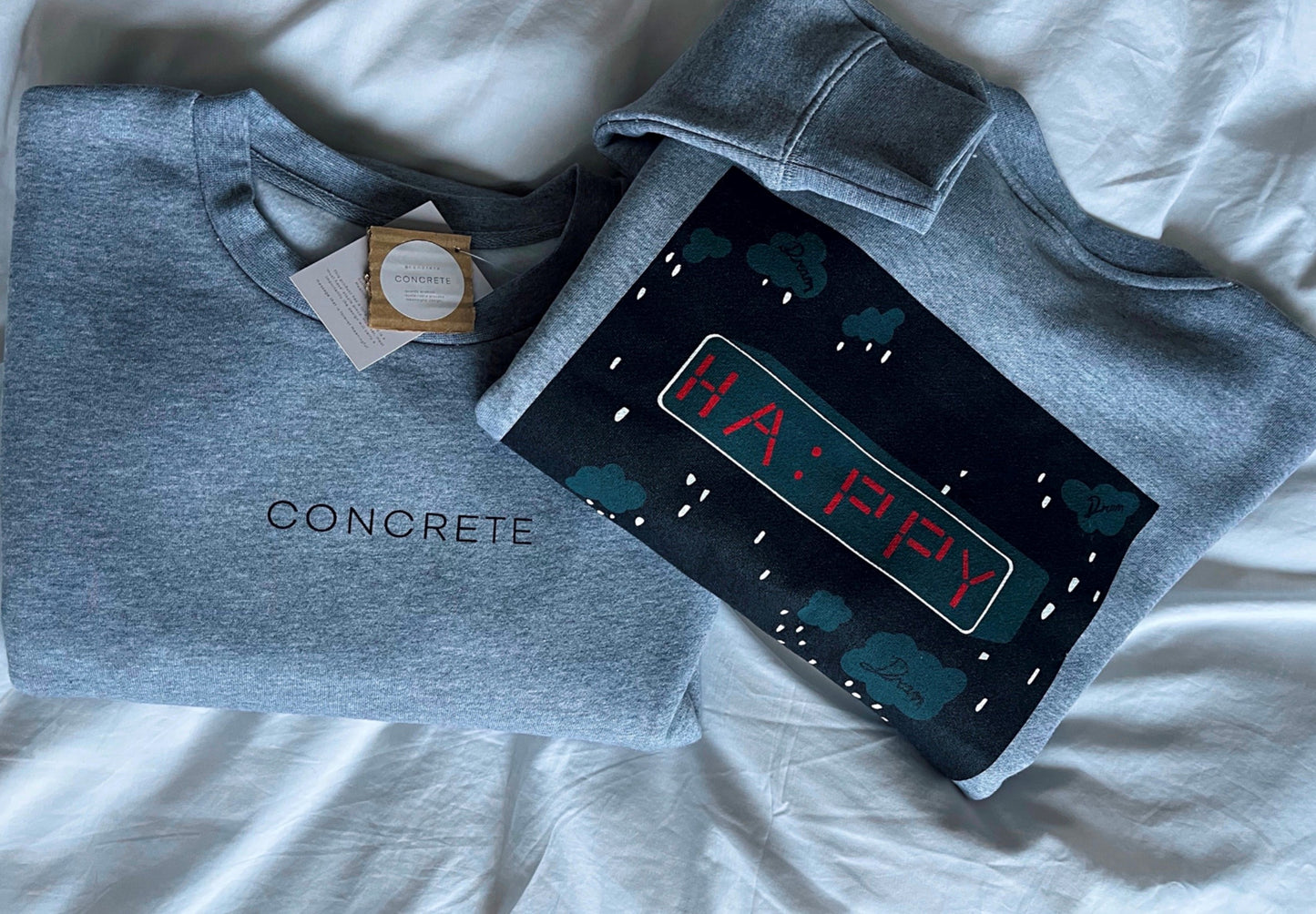 WAKE UP HAPPY - SWEAT *heathered grey*